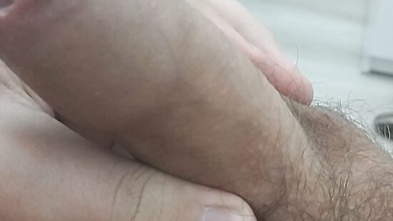 Дрочу член с закрытой головкой