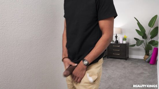 Блогер с большим членом - ценный экземпляр