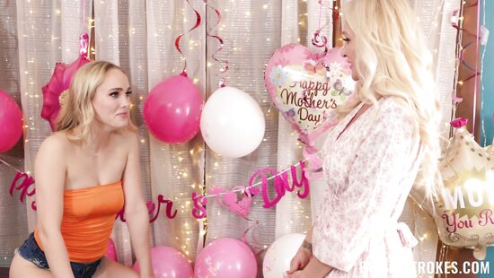 Все, что нужно в День мачехи