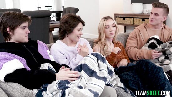 Уют для сводных сестёр