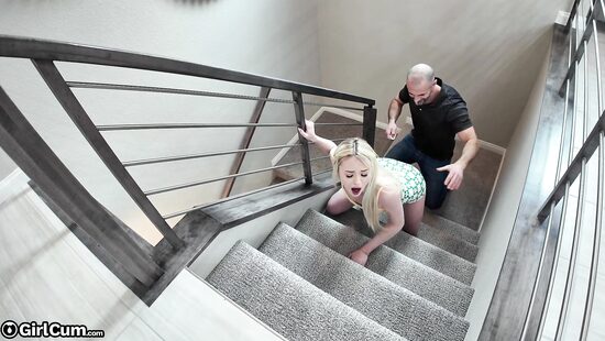 Очень мокрая киска для воздержания