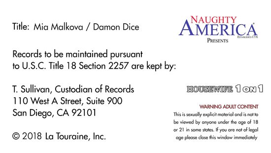 Вот как жене нужно встречать мужа с командировки