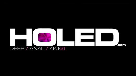 В подготовленное очко спокойно проник толстый пенис чувака