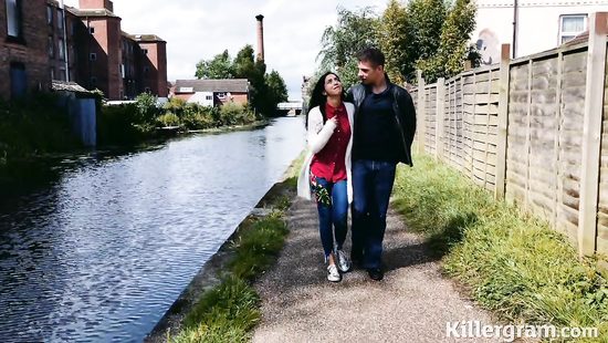 Испанку с большими титьками глубоко трахнул умелый приятель