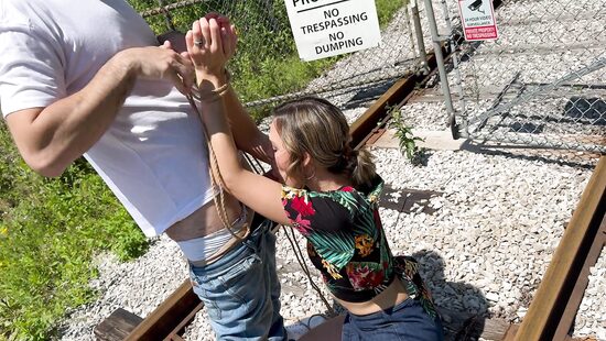 Вход воспрещен за ворота, но не в киску