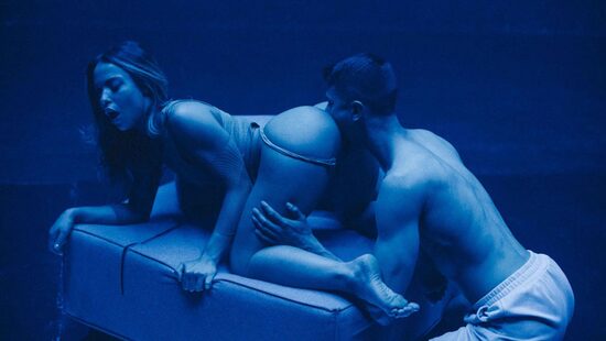 Достоинства попы