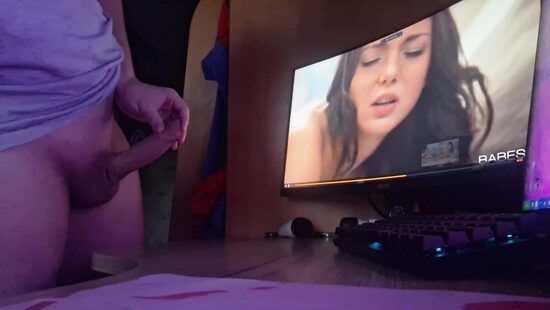 Подрочил на порнушку с Foxy Di