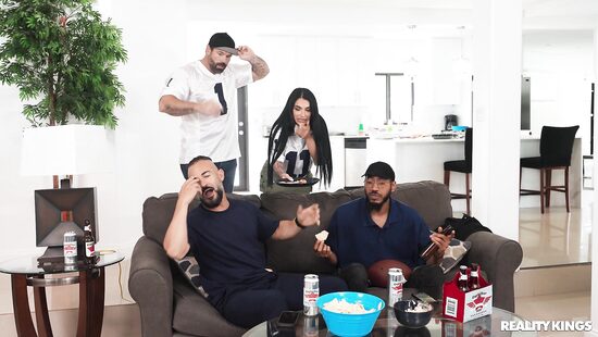 День игры в... Член?