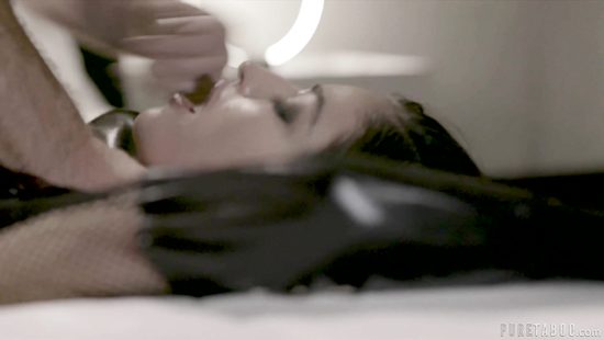 Знойные подружки занялись лесбийским сексом после жесткого траха с мужиками