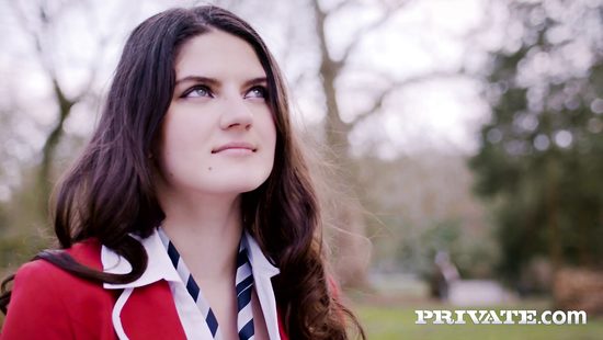 Русская студентка в общаге изучает Кама-сутру со своим учителем