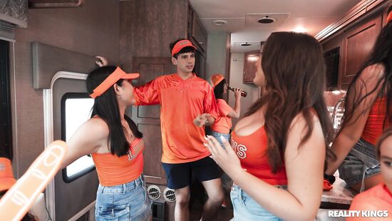 Тайм-аут перед дипломом и куни-чемпионат