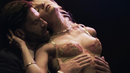 Клуб в долгах, а страсть в кредит