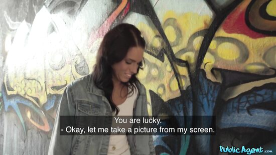 Камень воду точит, а член клитор дрочит