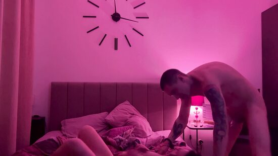 Пока она не видит